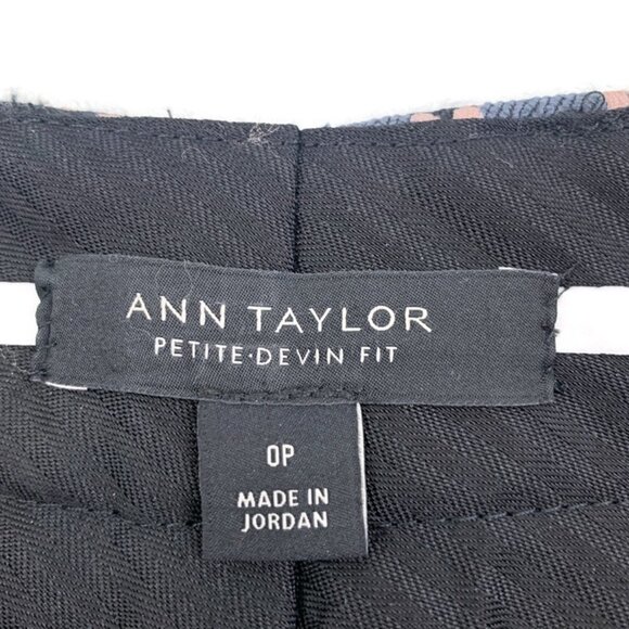 Ann Taylor Petite Devin Fit Jacquard/Textured Daisy/Floral Print Women's Size 0P - Picture 6 of 8